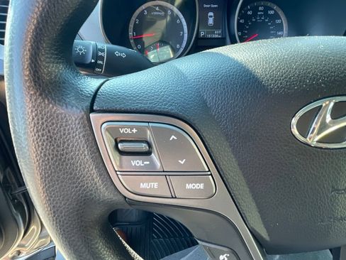 Used 2015 Hyundai Santa Fe Sport FWD image 17