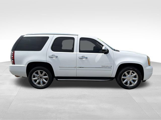 Used 2009 GMC Yukon Denali RWD image 8