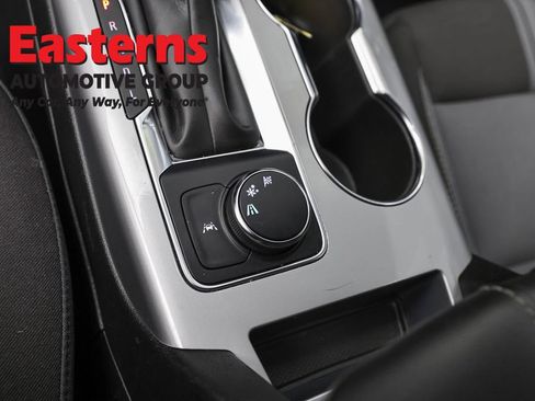 Used 2025 Chevrolet Blazer LT FWD image 21