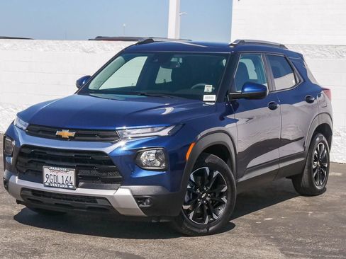 Used 2023 Chevrolet TrailBlazer LT w/ Convenience Package FWD image 6