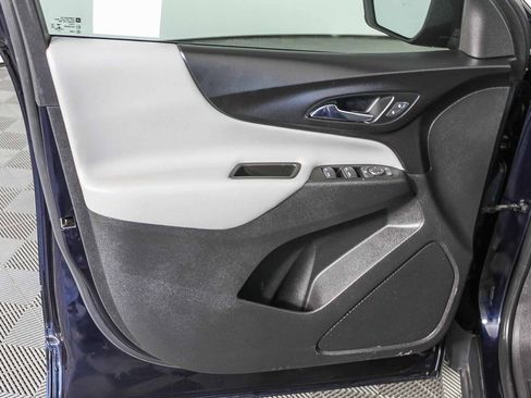 Used 2021 Chevrolet Equinox LS image 20
