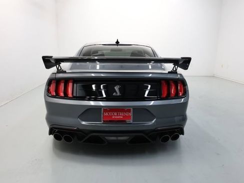 Used 2022 Ford Mustang Shelby GT500 w/ Carbon Fiber Track Pack RWD image 74