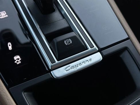 Used 2022 Porsche Cayenne Coupe image 54