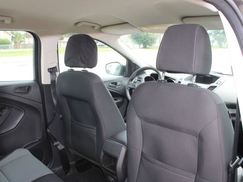 Used 2017 Ford Escape S FWD image 26