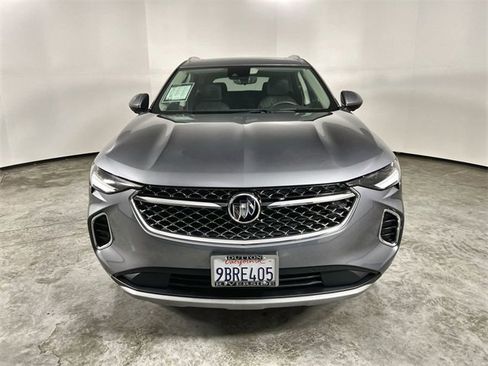 Certified 2022 Buick Envision Avenir w/ Technology Package II image 3