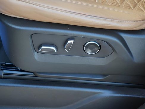 Used 2021 Cadillac Escalade Sport w/ Driver Assist Tech Package image 22