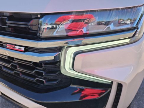 Used 2021 Chevrolet Tahoe Z71 w/ Z71 Off-Road Package AWD/4WD image 9