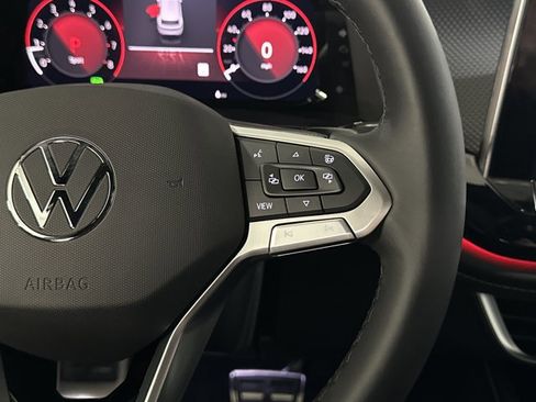 New 2026 Volkswagen Atlas Cross Sport SEL R-Line image 31