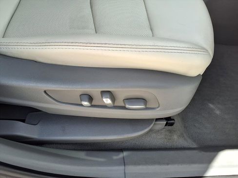 Certified 2023 Cadillac XT6 Premium Luxury FWD image 10