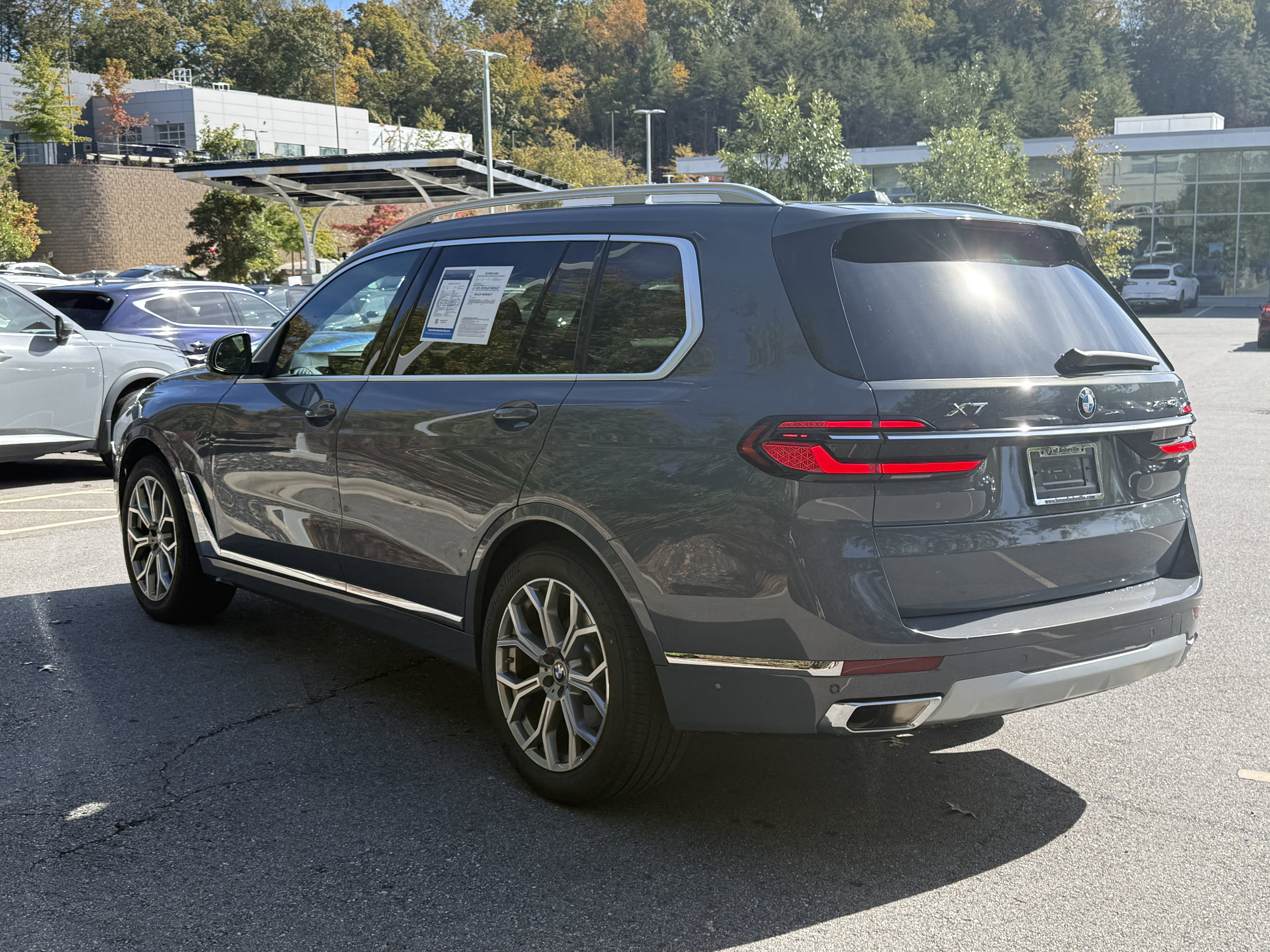 Used 2026 BMW X7 xDrive40i AWD/4WD image 5