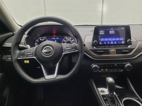 Used 2023 Nissan Altima 2.5 SV image 22