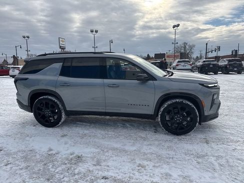 New 2026 Chevrolet Traverse RS image 7