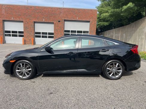 Used 2020 Honda Civic EX image 2