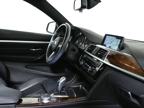 Used 2019 BMW 430i xDrive Coupe w/ M Sport Package AWD/4WD image 7