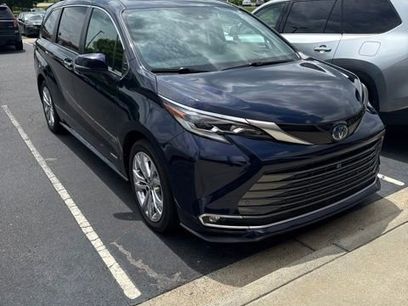 Used 2021 Toyota Sienna Platinum