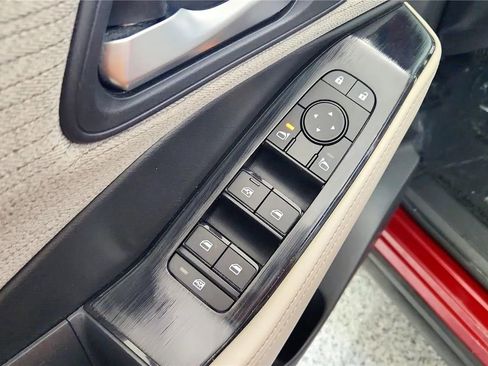 Used 2023 Nissan Rogue SV FWD image 29