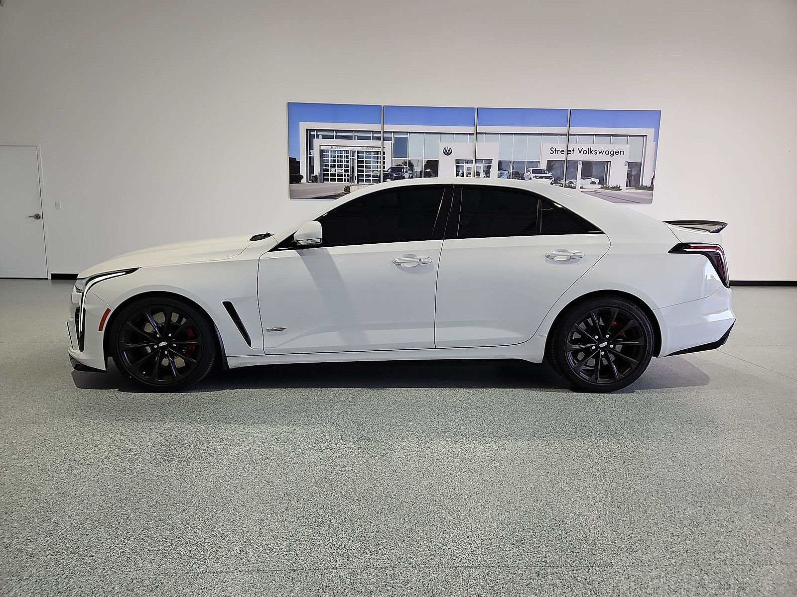 Used 2023 Cadillac CT4 V Blackwing w/ Driver Assist Package RWD image 5