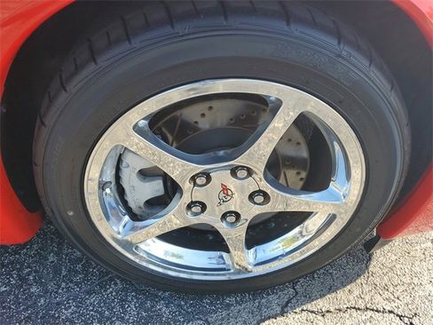 Used 2002 Chevrolet Corvette Coupe w/ Preferred Equipment Group2 image 6