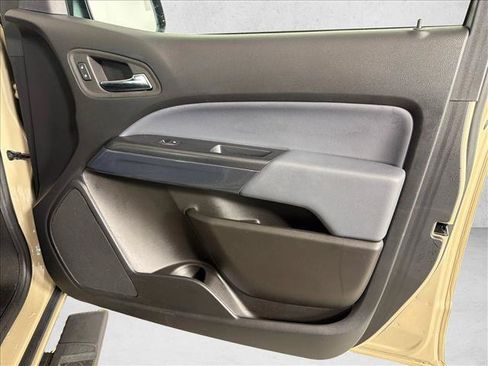 Used 2022 Chevrolet Colorado Z71 RWD image 14