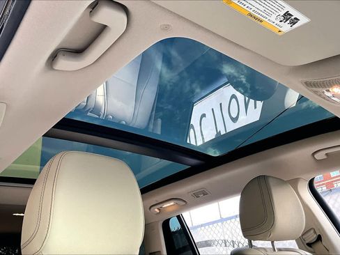 Used 2021 Mercedes-Benz GLS 450 4MATIC image 13