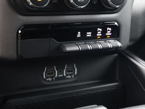 Used 2022 RAM 1500 Laramie w/ Sport Appearance Package AWD/4WD image 19