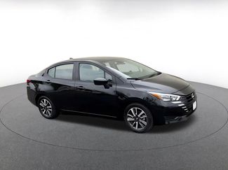 Used 2025 Nissan Versa SV FWD video 2
