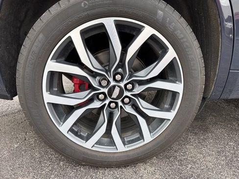 Used 2024 Cadillac XT6 Sport w/ Technology Package image 6