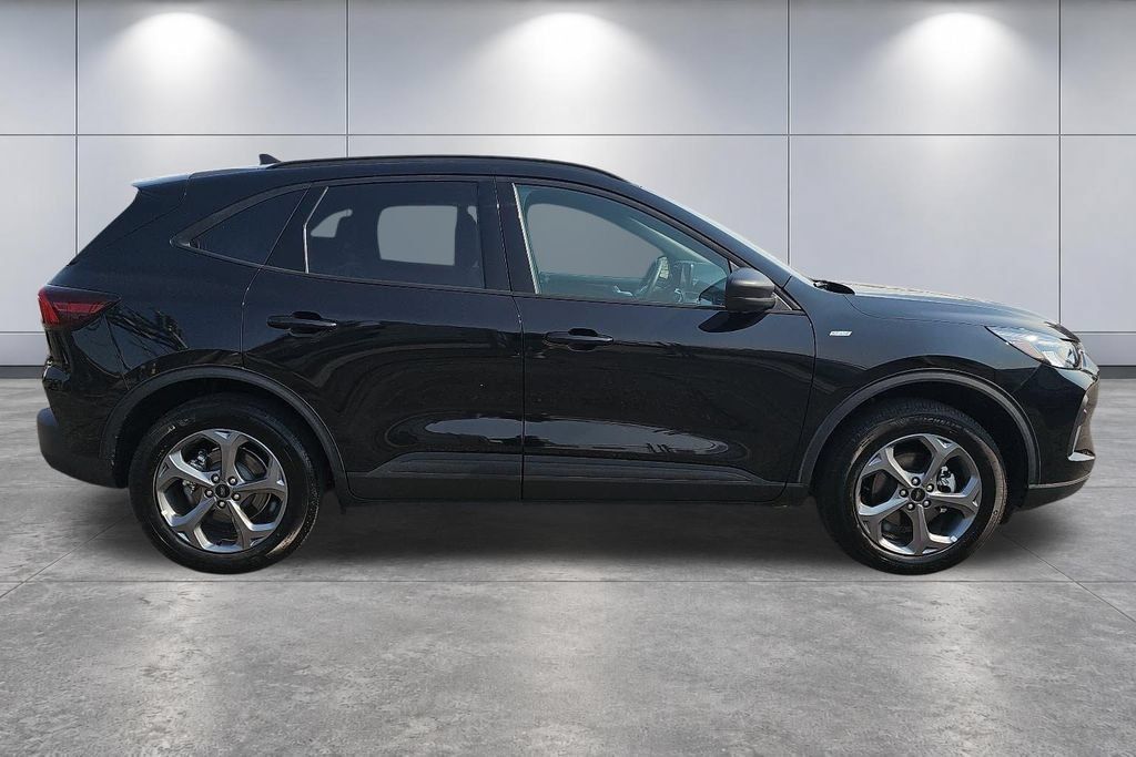 Used 2026 Ford Escape ST-Line AWD/4WD image 4