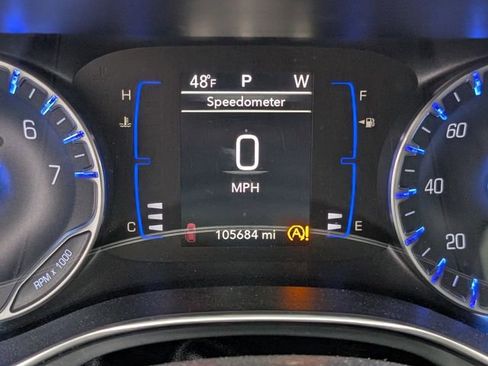 Used 2019 Chrysler Pacifica Touring Plus w/ S Appearance Package image 10