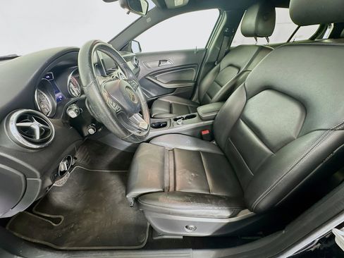 Used 2016 Mercedes-Benz GLA 250 image 13