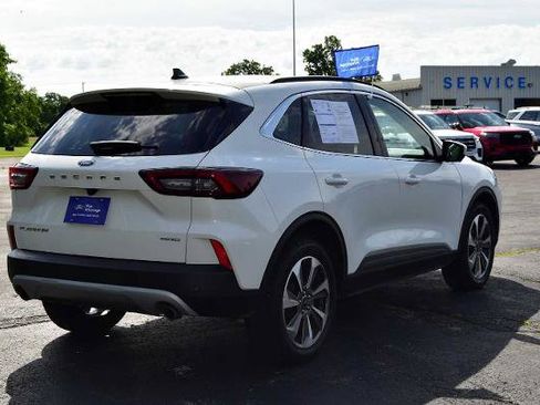 Certified 2023 Ford Escape Platinum AWD/4WD image 3