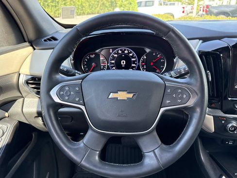 Used 2023 Chevrolet Traverse Premier AWD/4WD image 15