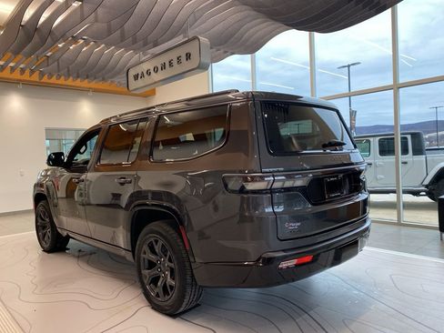 New 2026 Jeep Grand Wagoneer Limited w/ Premium Group II AWD/4WD image 4