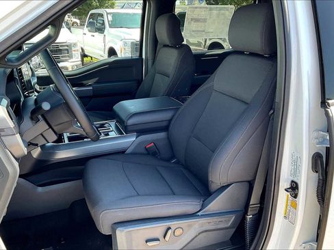 New 2025 Ford F150 XLT w/ Equipment Group 302A MID image 9
