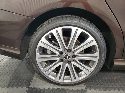 Used 2018 Mercedes-Benz CLA 250 image 8