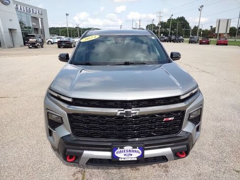 Used 2024 Chevrolet Traverse Z71 w/ LPO, Floor Liner Package AWD/4WD image 9