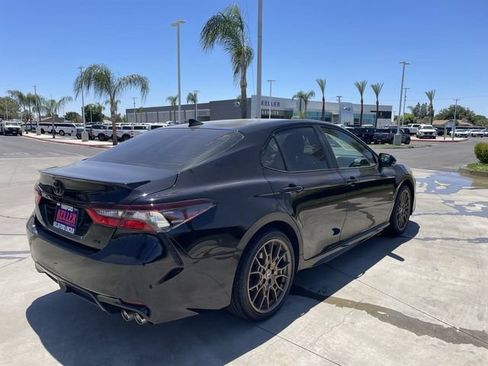 Used 2024 Toyota Camry SE w/ Convenience Package FWD image 8