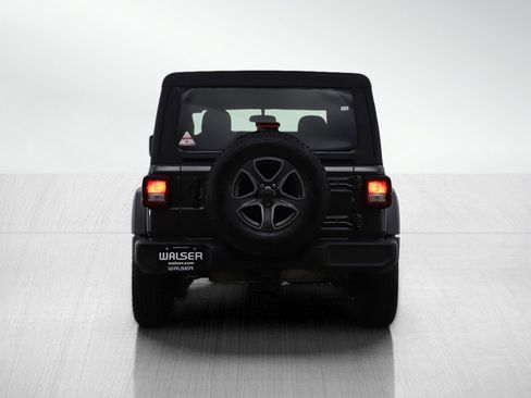 Used 2022 Jeep Wrangler Sport S image 4