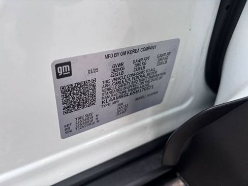 Used 2025 Buick Encore GX Preferred FWD image 34