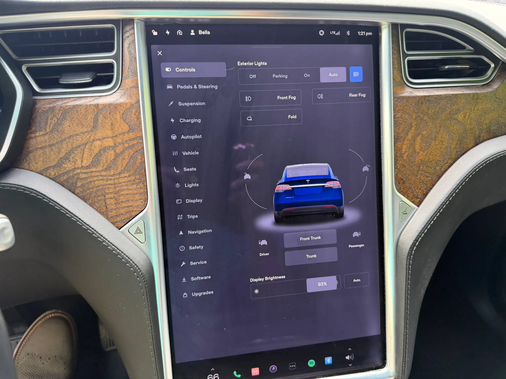 Used 2018 Tesla Model X 75D AWD/4WD image 11