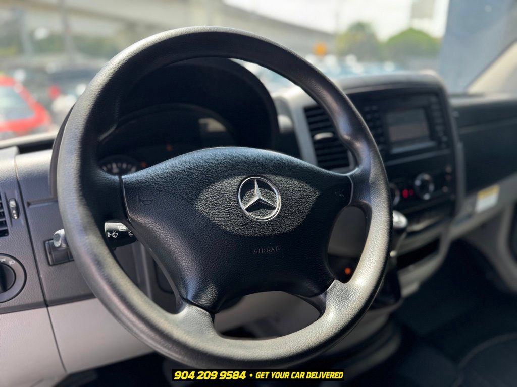 Used 2017 Mercedes-Benz Sprinter 2500 image 18