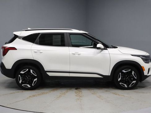 Used 2025 Kia Seltos SX w/ SX Sunroof Package AWD/4WD image 13