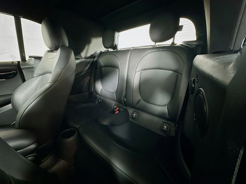 Used 2022 MINI Cooper S w/ Premium Package image 23