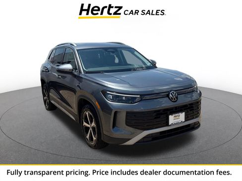 Used 2026 Volkswagen Tiguan SE AWD/4WD image 1