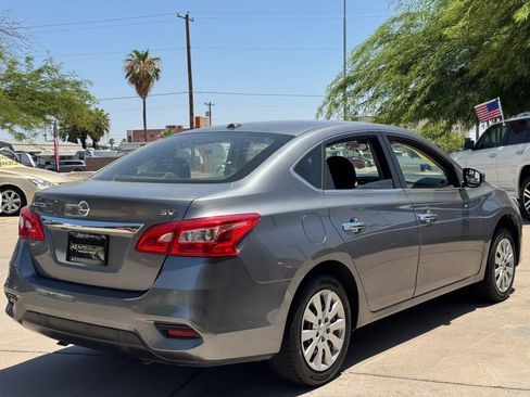 Used 2017 Nissan Sentra S FWD image 6