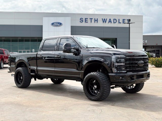 Certified 2025 Ford F250 4x4 Crew Cab Super Duty image 1