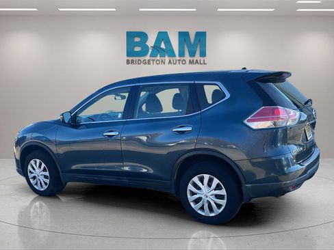 Used 2014 Nissan Rogue S image 4