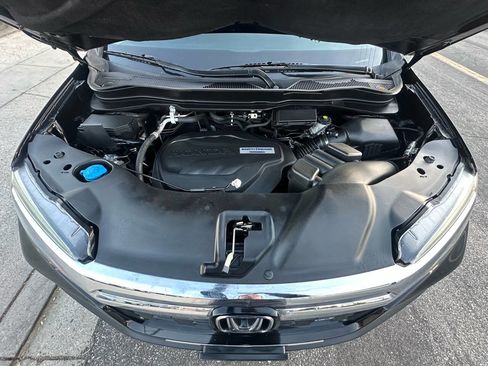 Used 2018 Honda Ridgeline Sport image 23