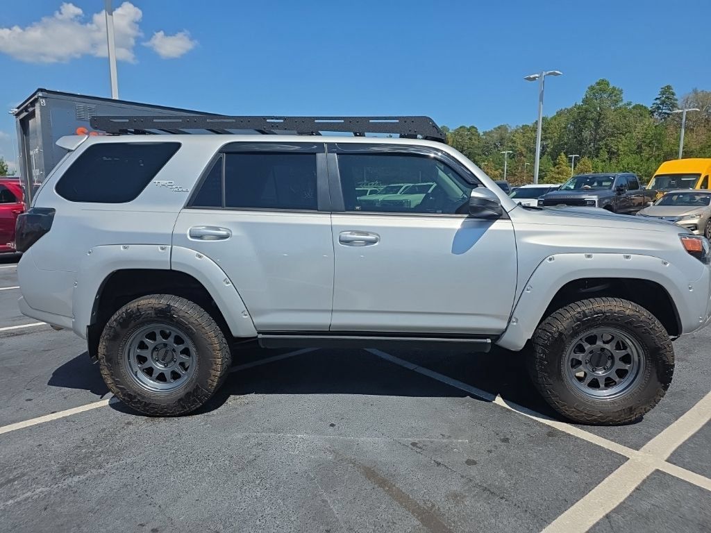 Used 2020 Toyota 4Runner TRD Off-Road AWD/4WD image 5