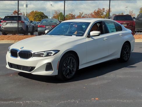 New 2026 BMW 330i xDrive Sedan w/ Premium Package image 5